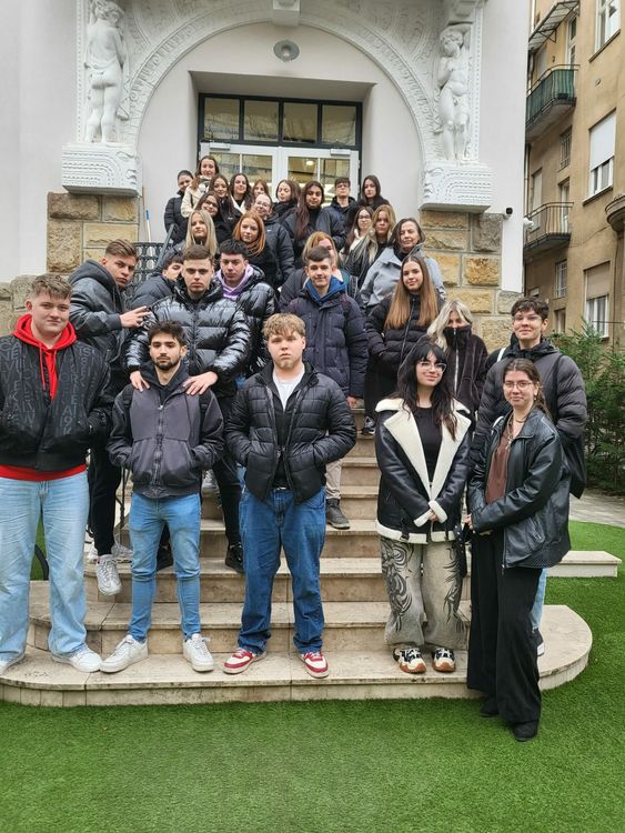 11.B osztály OTP Fay Alapítványnál járt