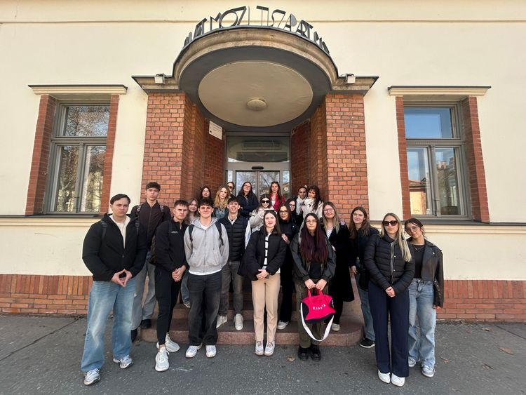 “KLASSZ NAPOK – Diákvetítések az art mozikban”