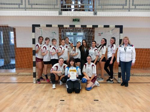 Továbbjutott az országos elődöntőbe leány kézilabda csapatunk