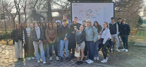 🌍 Planet Budapest –  🌱 